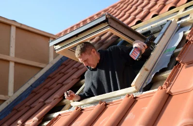Pose de fenêtres de toit Velux à Ortillon